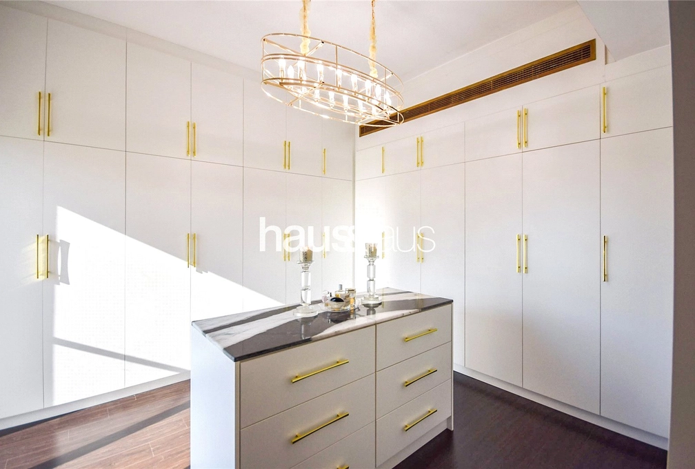 5 bedroom villa for sale - haus & haus