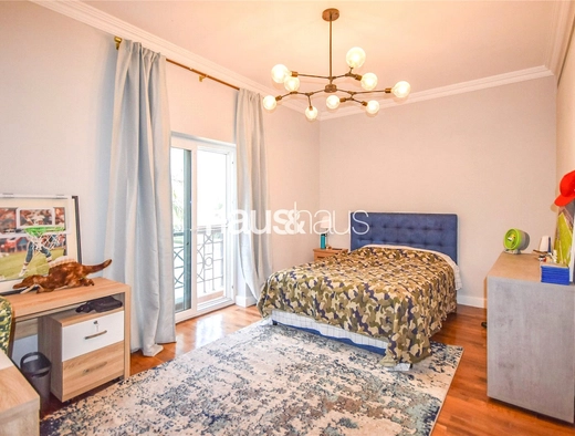 5 bedroom villa for sale - haus & haus