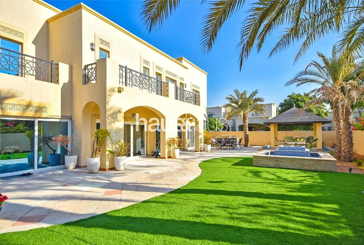 5 bedroom villa for sale - haus & haus