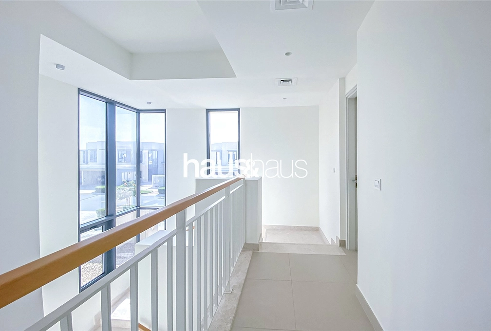 4 bedroom villa for sale - haus & haus
