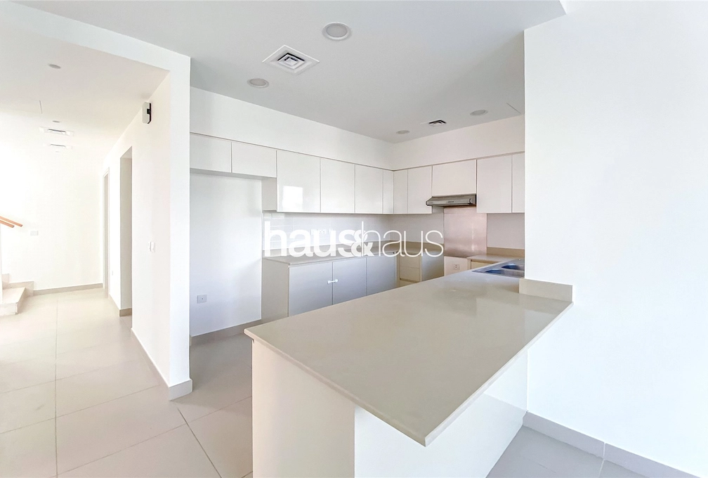 4 bedroom villa for sale - haus & haus