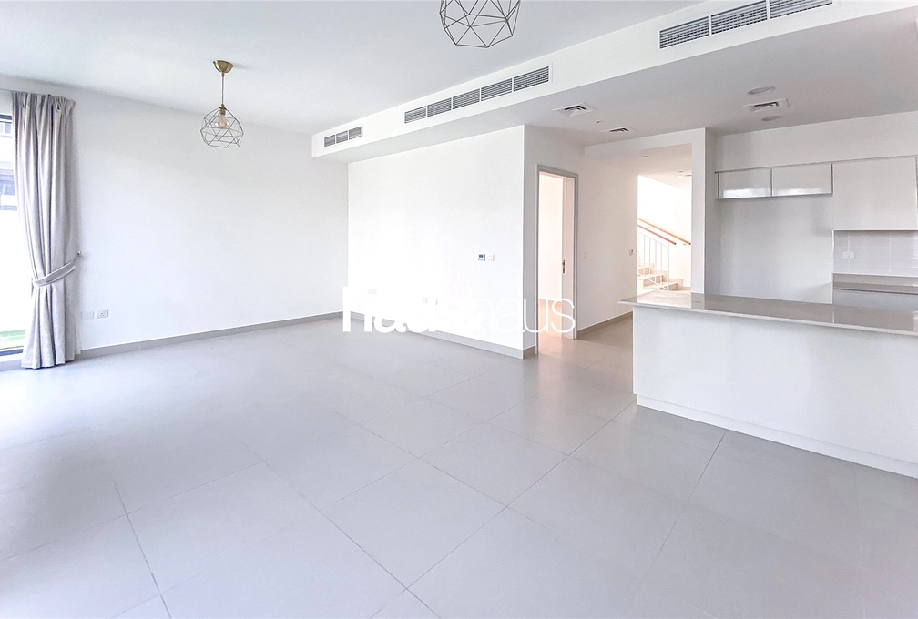 4 bedroom villa for sale - haus & haus