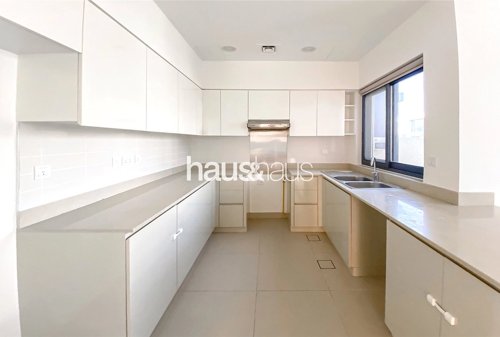4 bedroom villa for sale - haus & haus
