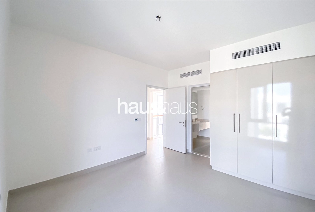 4 bedroom villa for sale - haus & haus