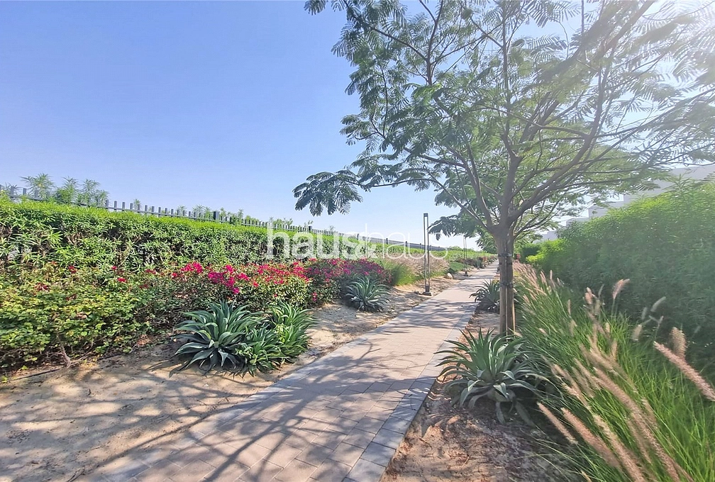 4 bedroom villa for sale - haus & haus