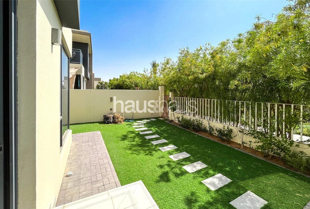 4 bedroom villa for sale - haus & haus