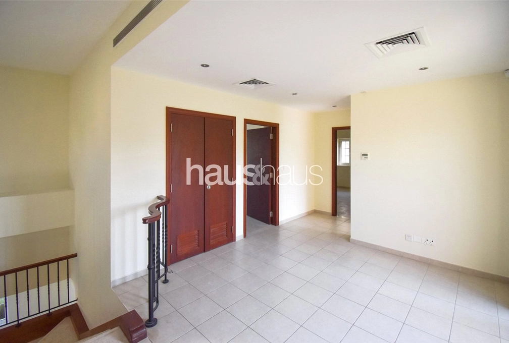 4 bedroom villa for sale - haus & haus