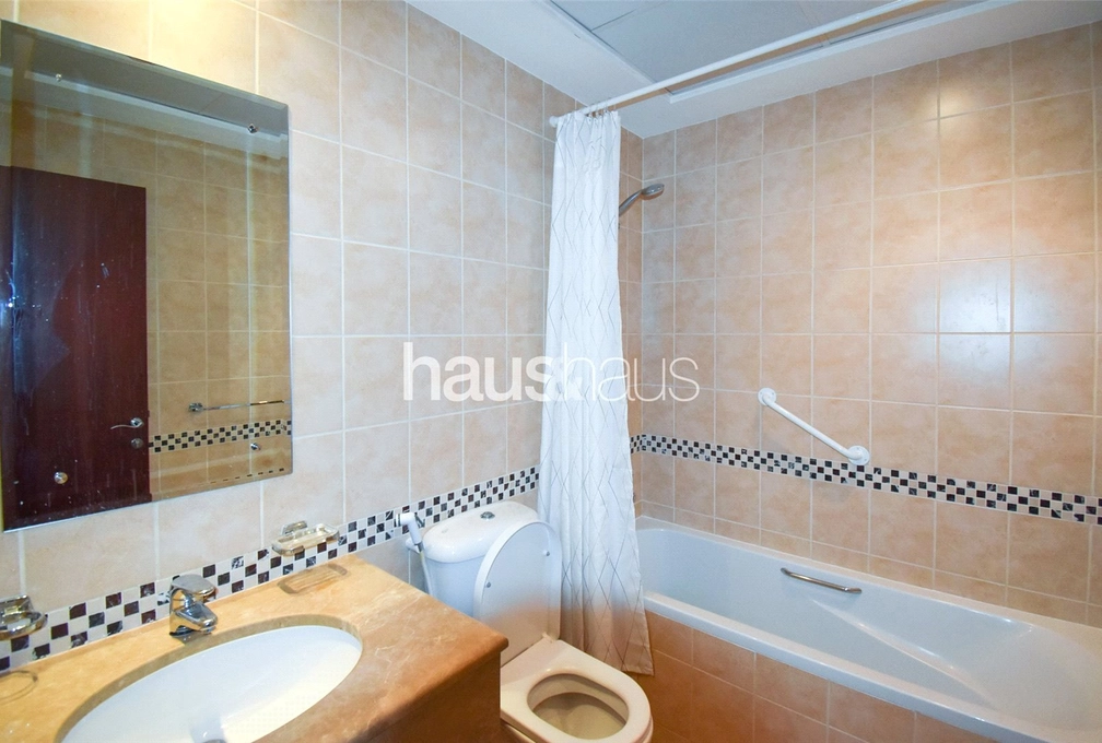 4 bedroom villa for sale - haus & haus