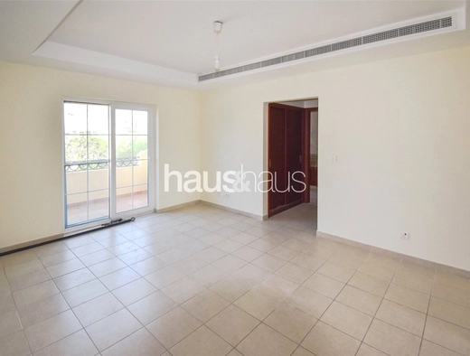 4 bedroom villa for sale - haus & haus