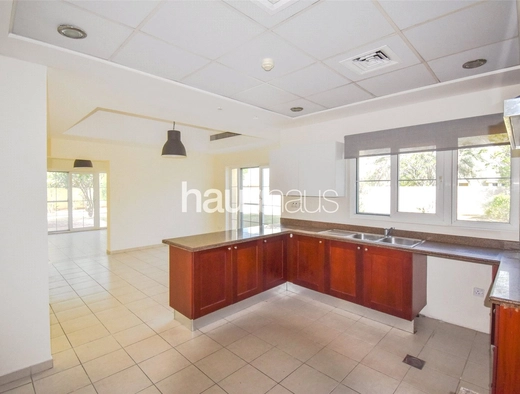 4 bedroom villa for sale - haus & haus