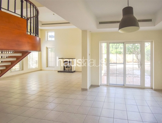4 bedroom villa for sale - haus & haus