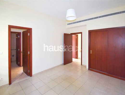 4 bedroom villa for sale - haus & haus