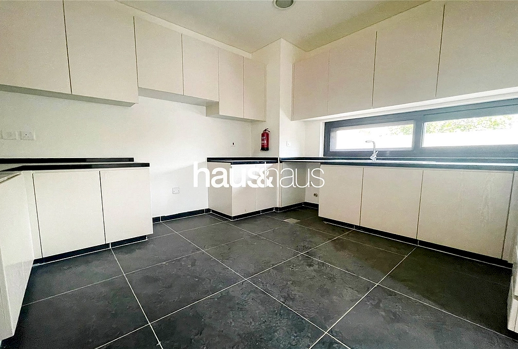 3 bedroom townhouse to rent - haus & haus