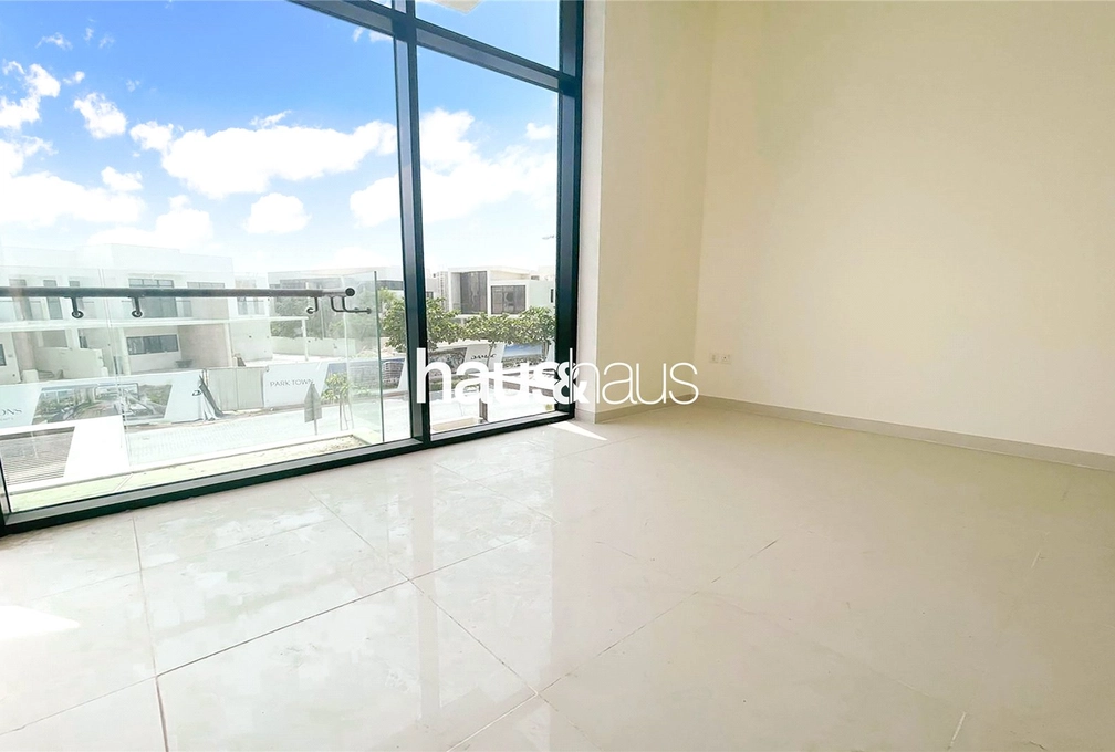 3 bedroom townhouse to rent - haus & haus