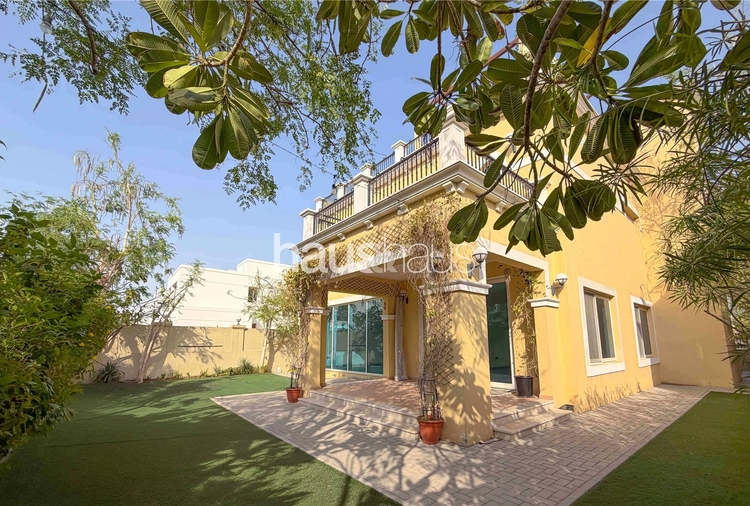 4 bedroom villa for sale - haus & haus