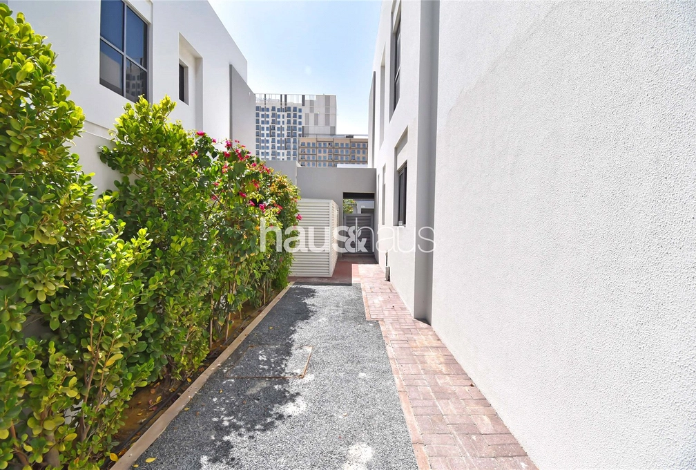 3 bedroom villa to rent - haus & haus