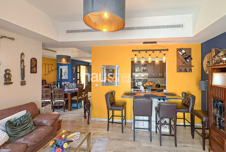 4 bedroom villa for sale - haus & haus