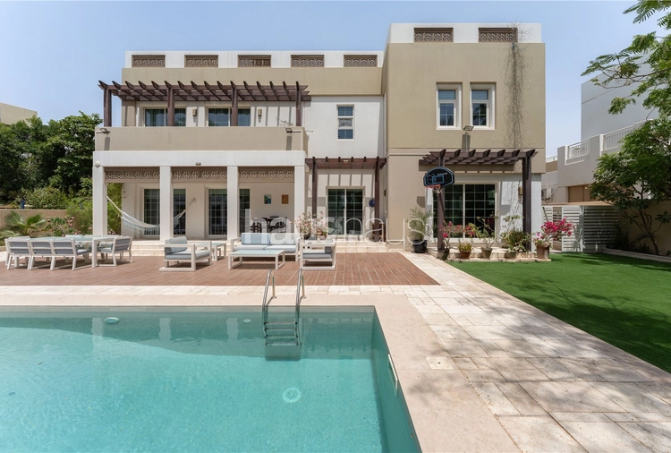 5 bedroom villa for sale - haus & haus