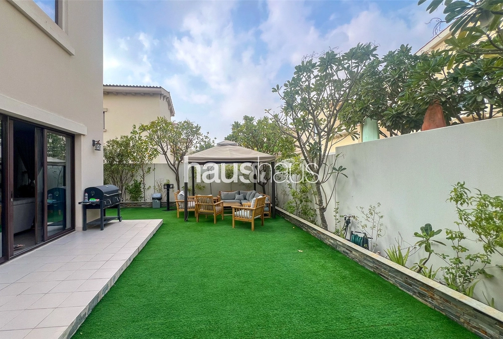 3 bedroom villa for sale - haus & haus
