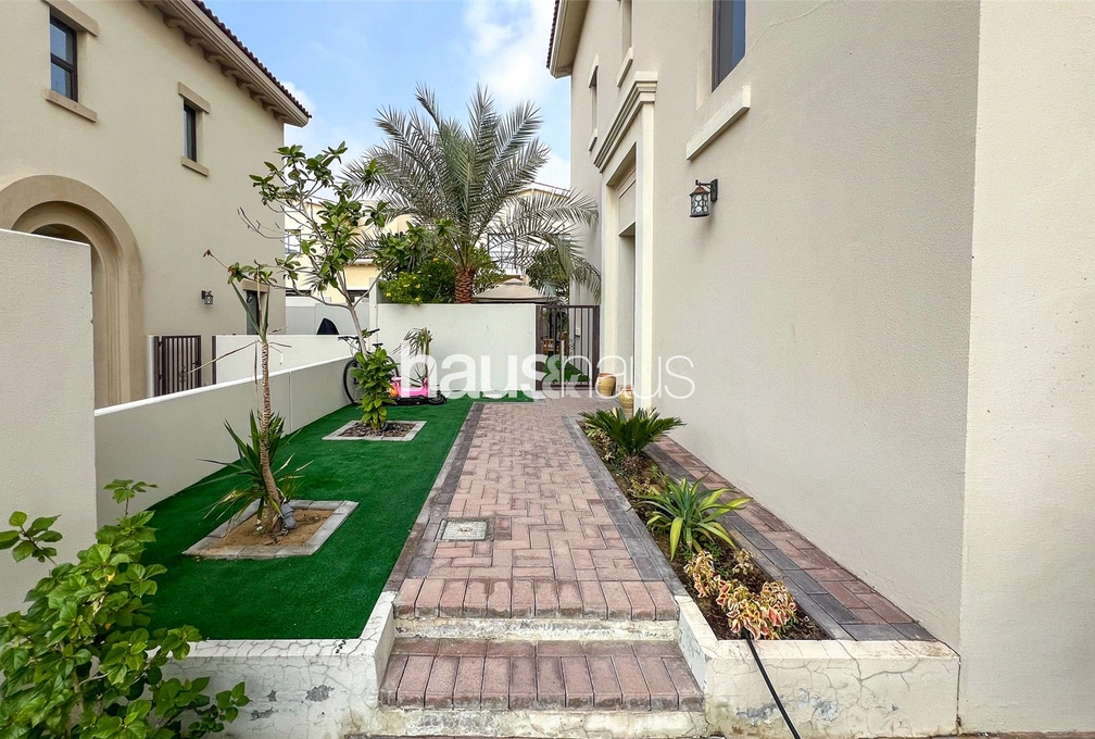 3 bedroom villa for sale - haus & haus