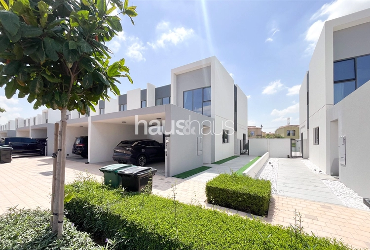 4 bedroom townhouse for sale - haus & haus