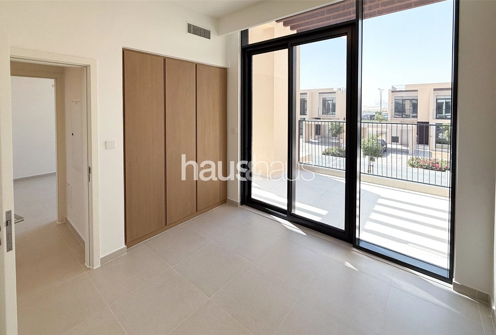 4 bedroom villa for sale - haus & haus