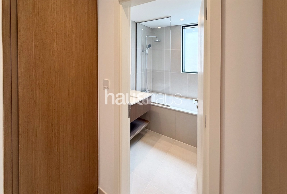 4 bedroom villa for sale - haus & haus