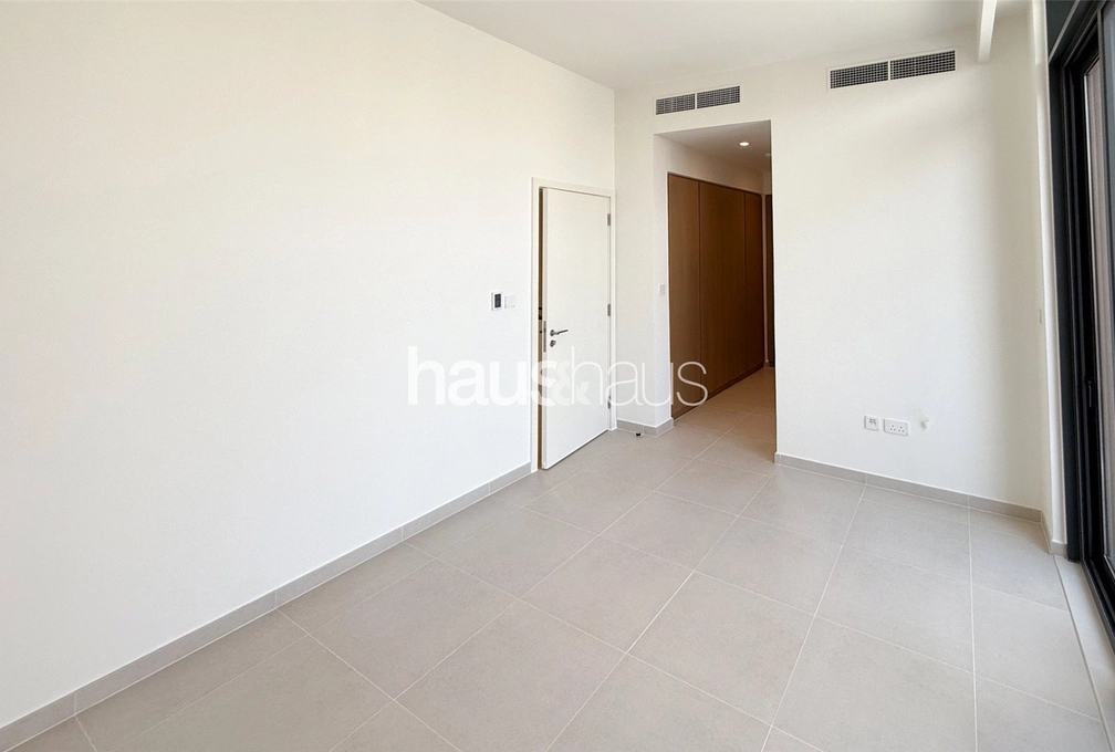 4 bedroom villa for sale - haus & haus