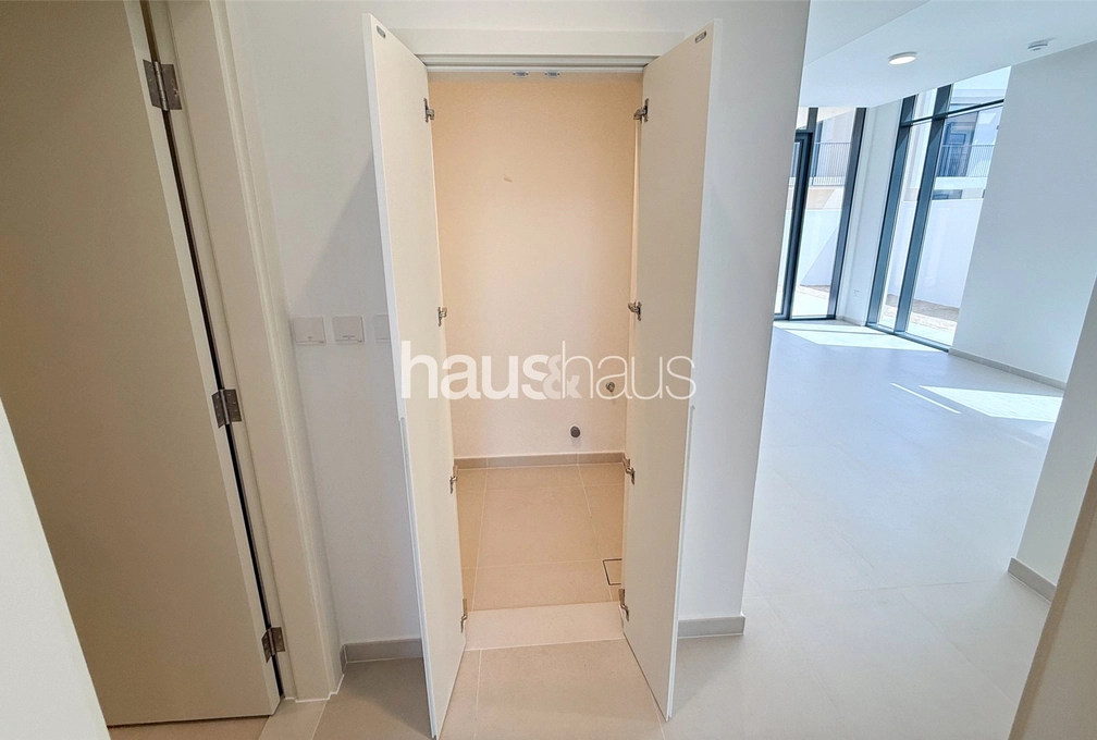 4 bedroom villa for sale - haus & haus