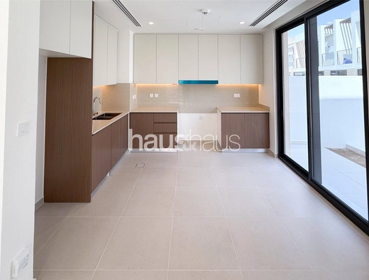 4 bedroom villa for sale - haus & haus