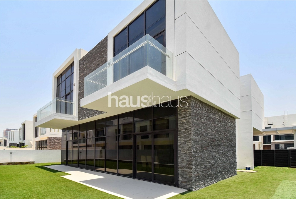 mobile-banner - Haus and Haus