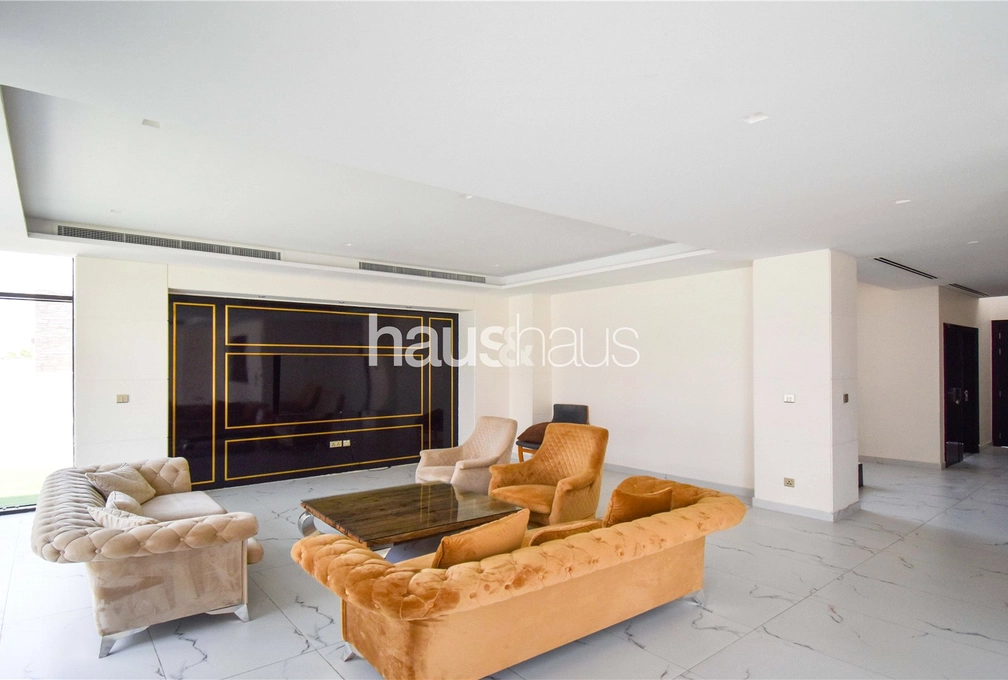 mobile-banner - Haus and Haus
