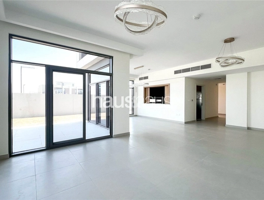 4 bedroom villa to rent - haus & haus