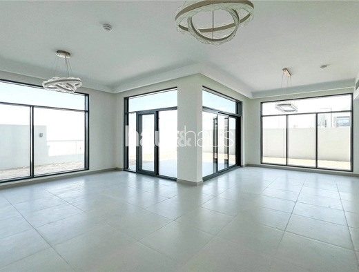 4 bedroom villa to rent - haus & haus