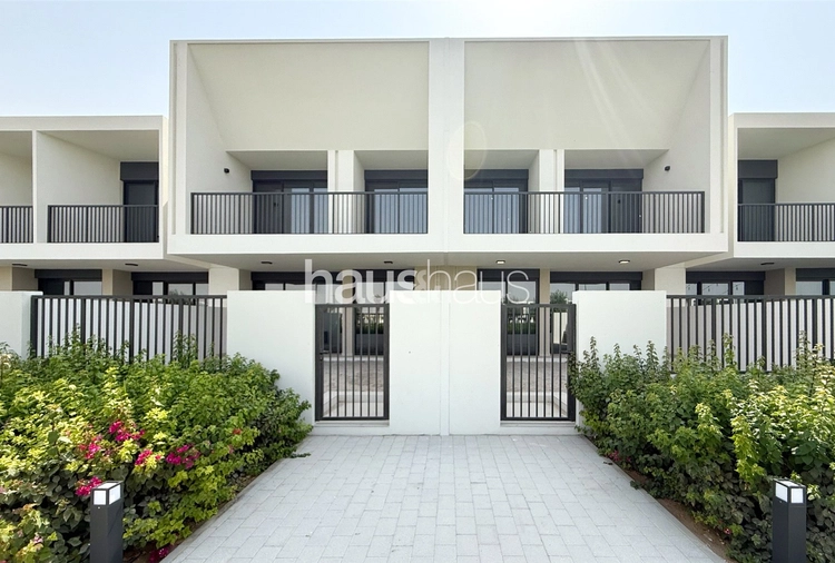 3 bedroom townhouse for sale - haus & haus