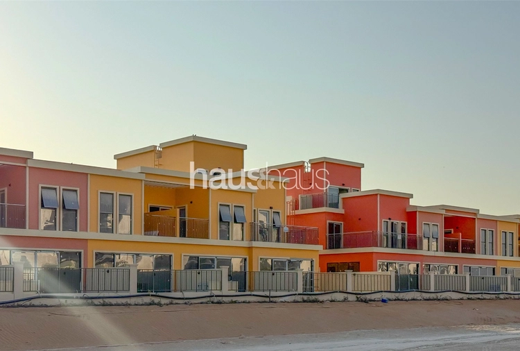 5 bedroom townhouse for sale - haus & haus
