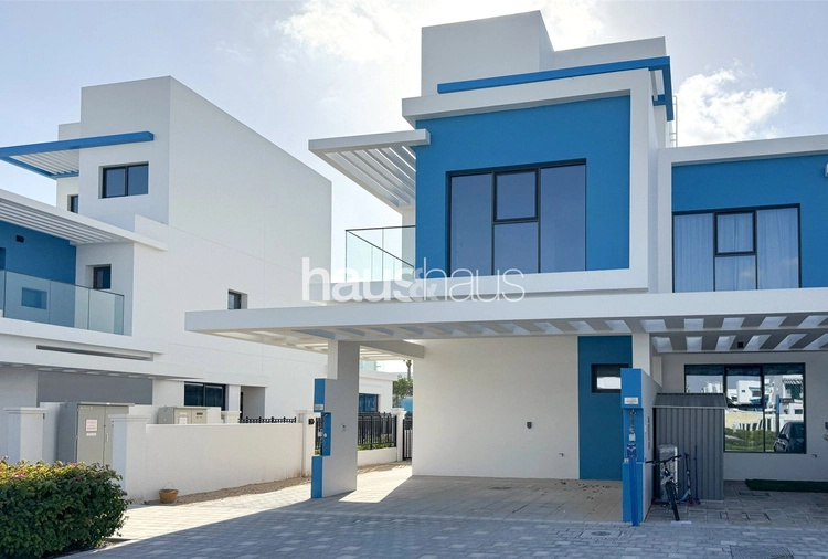 5 bedroom townhouse for sale - haus & haus