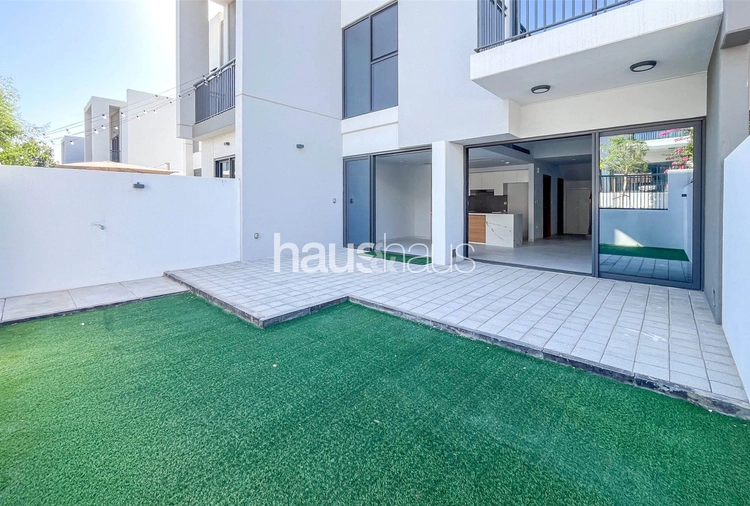 3 bedroom townhouse for sale - haus & haus