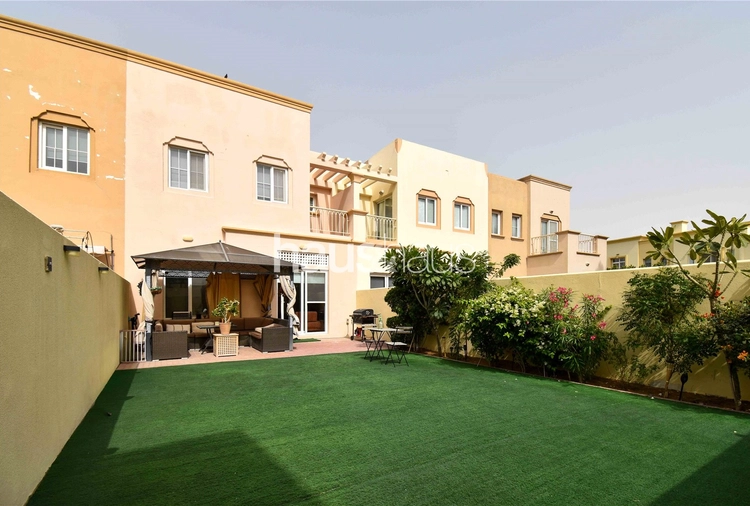 2 bedroom villa for sale - haus & haus