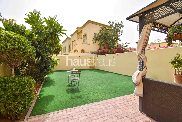 2 bedroom villa for sale - haus & haus