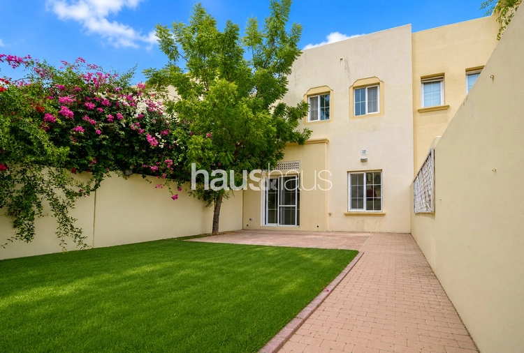 2 bedroom villa for sale - haus & haus