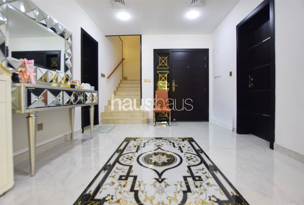 4 bedroom villa for sale - haus & haus