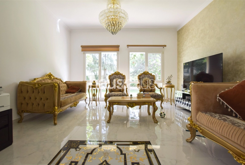 4 bedroom villa for sale - haus & haus