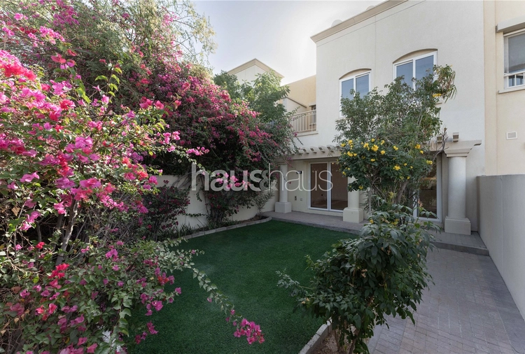 2 bedroom villa for sale - haus & haus