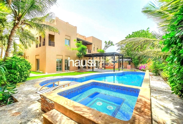 6 bedroom villa for sale - haus & haus