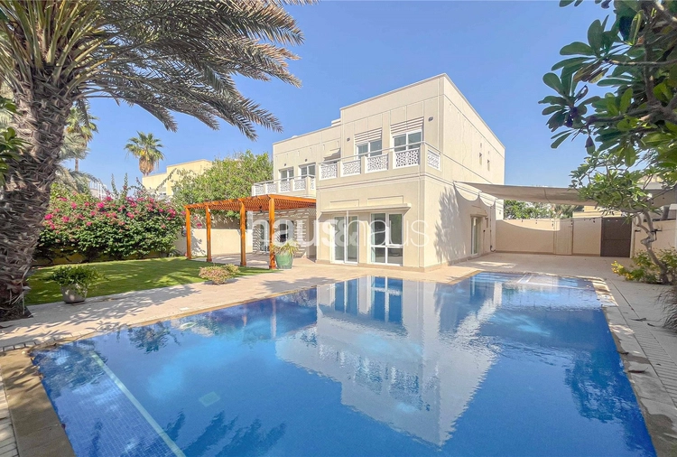 5 bedroom villa for sale - haus & haus