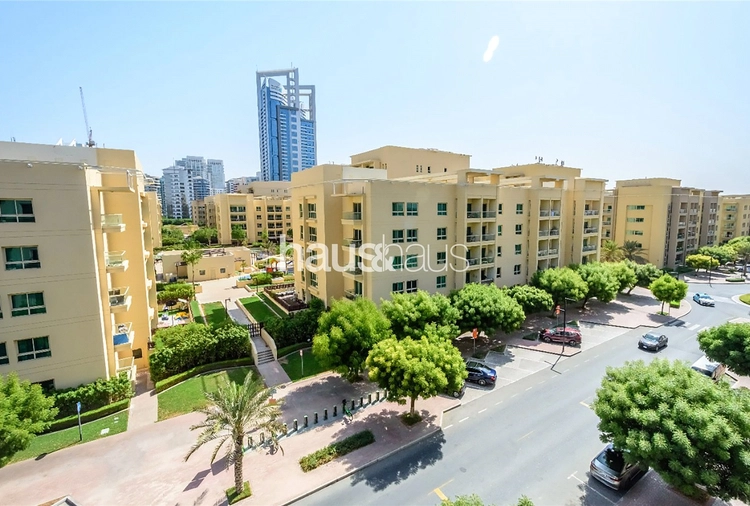 1 bedroom apartment for sale - haus & haus