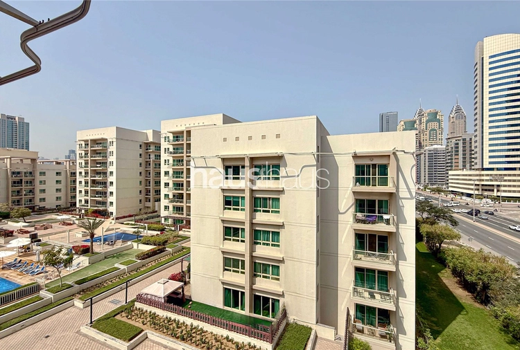 1 bedroom apartment for sale - haus & haus