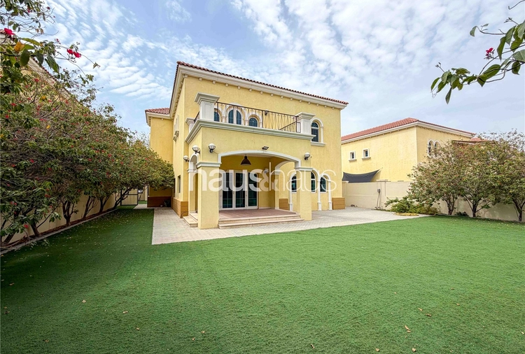 3 bedroom villa for sale - haus & haus