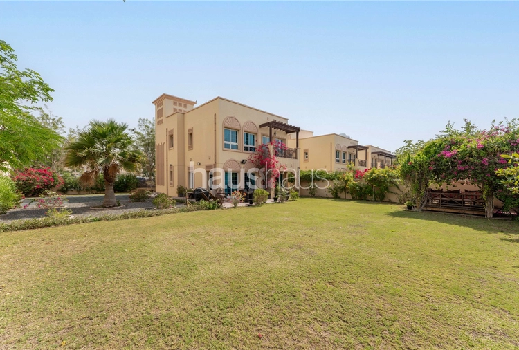 2 bedroom villa for sale - haus & haus